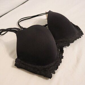 No Boundaries Lace Frame T-Shirt Bra, Black, 32D